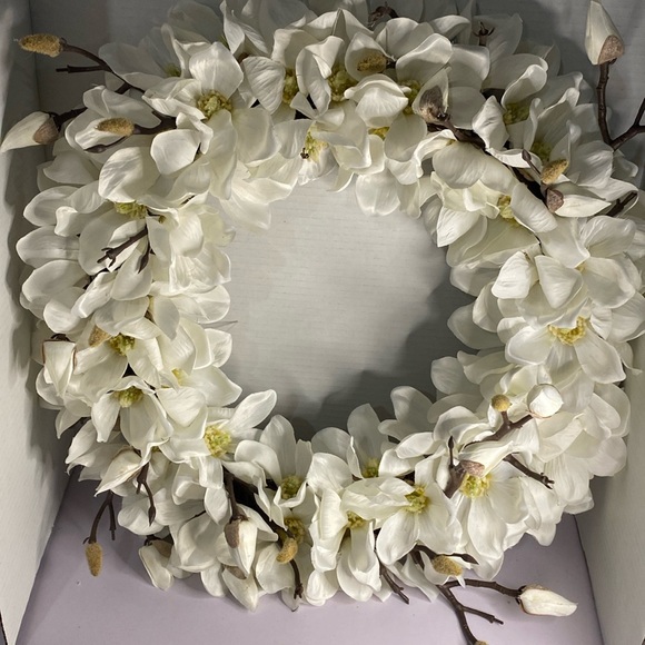 Other - White floral wreath